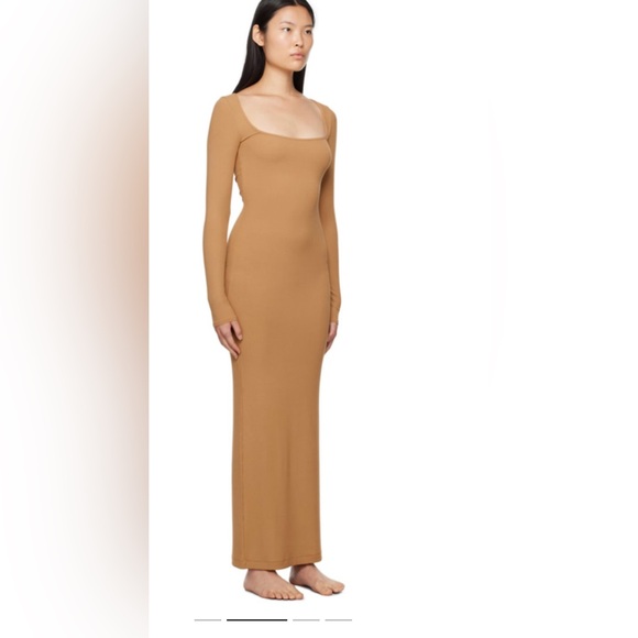 Skims maxi dress - Picture 2 of 4